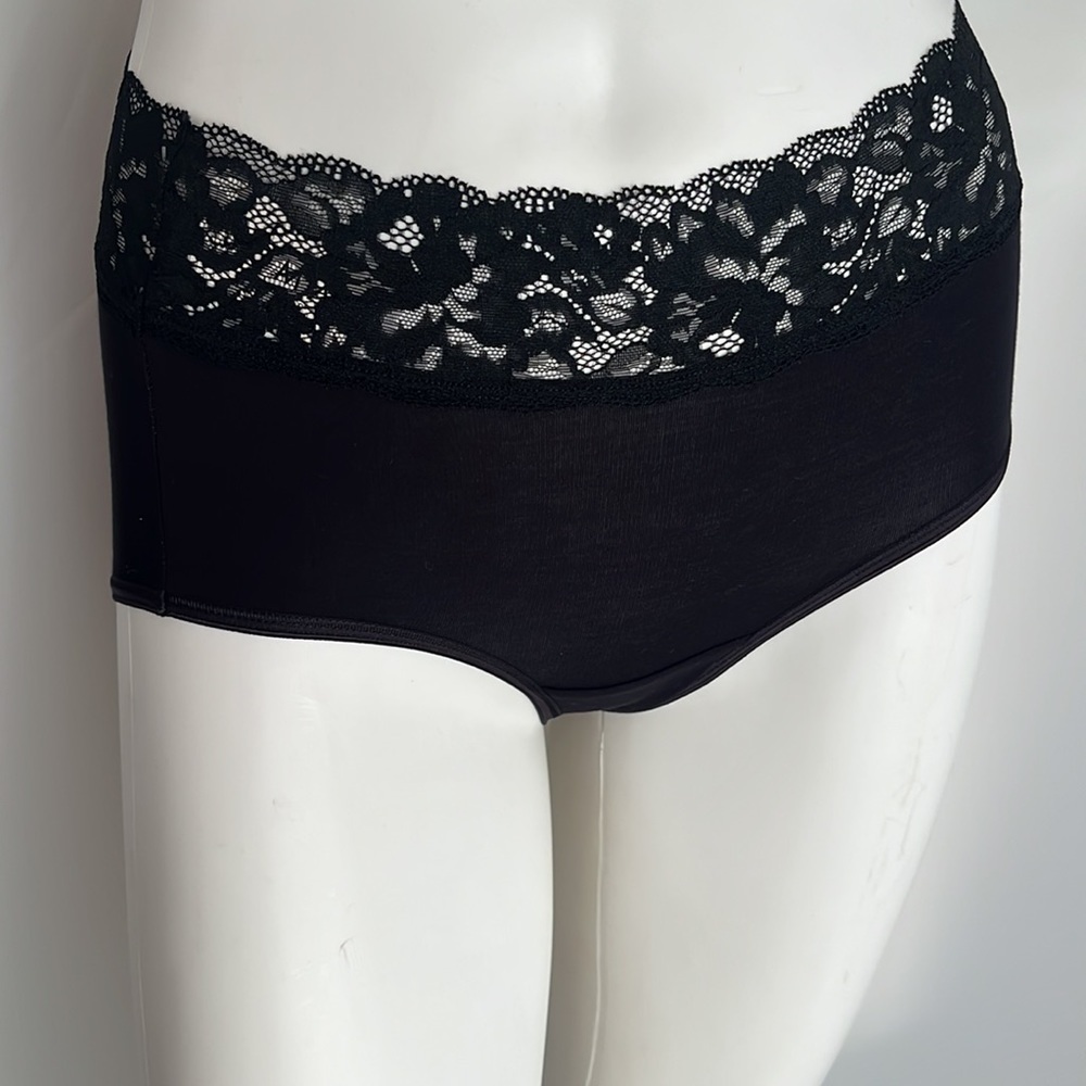 Soma stretch Embraceable cotton and lace brief panty